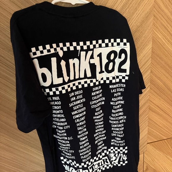 Other - Blink 182 World Tour 2023 shirt